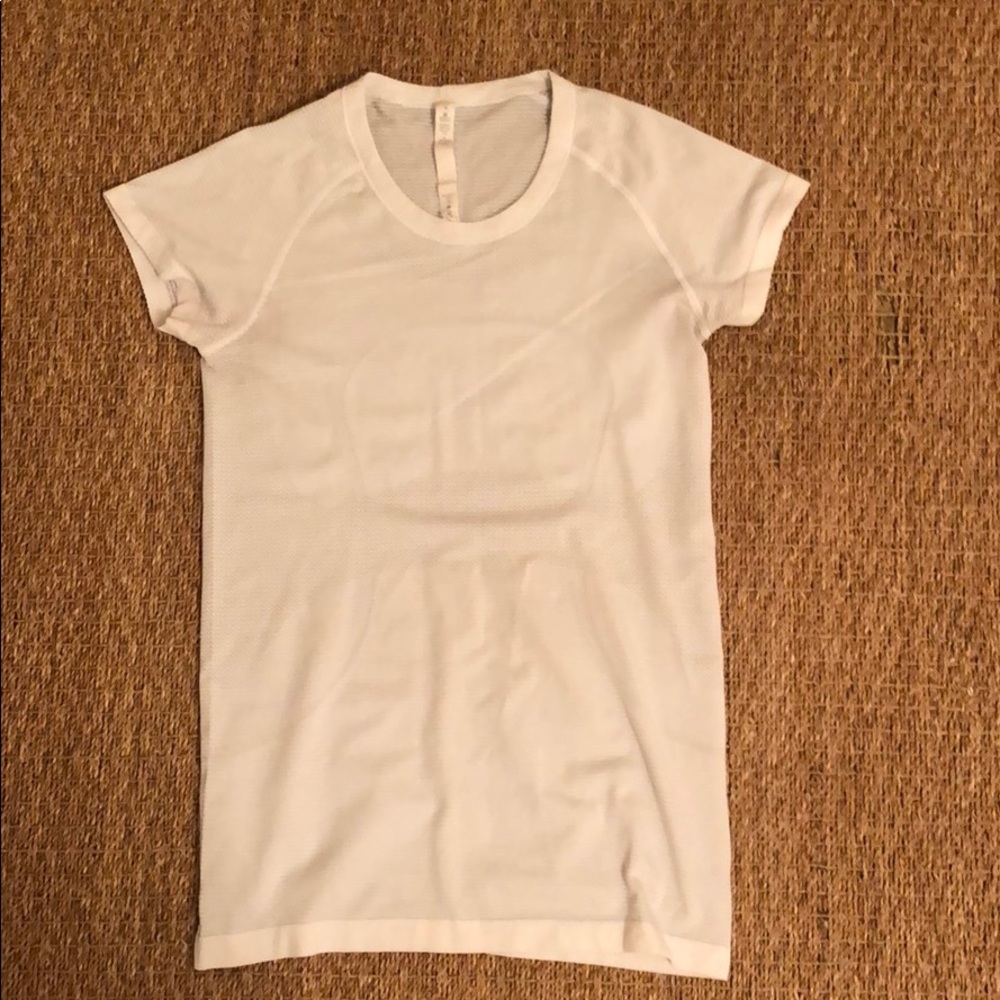 Lululemon athletic shirt